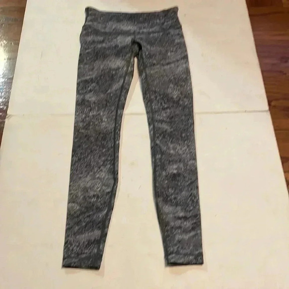 Lululemon wunder under grey tight yoga low rise tight full on luxtreme legging 4 - Picture 2 of 4